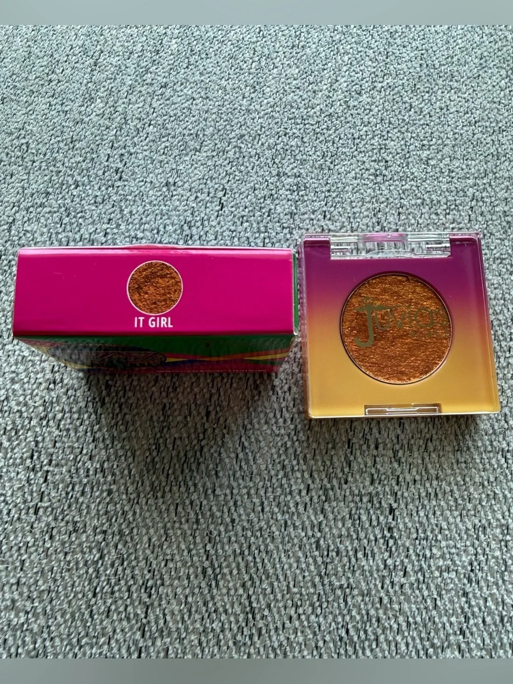 Juvia's Place Culture Multi-Chrome Eye Shadow in It Girl